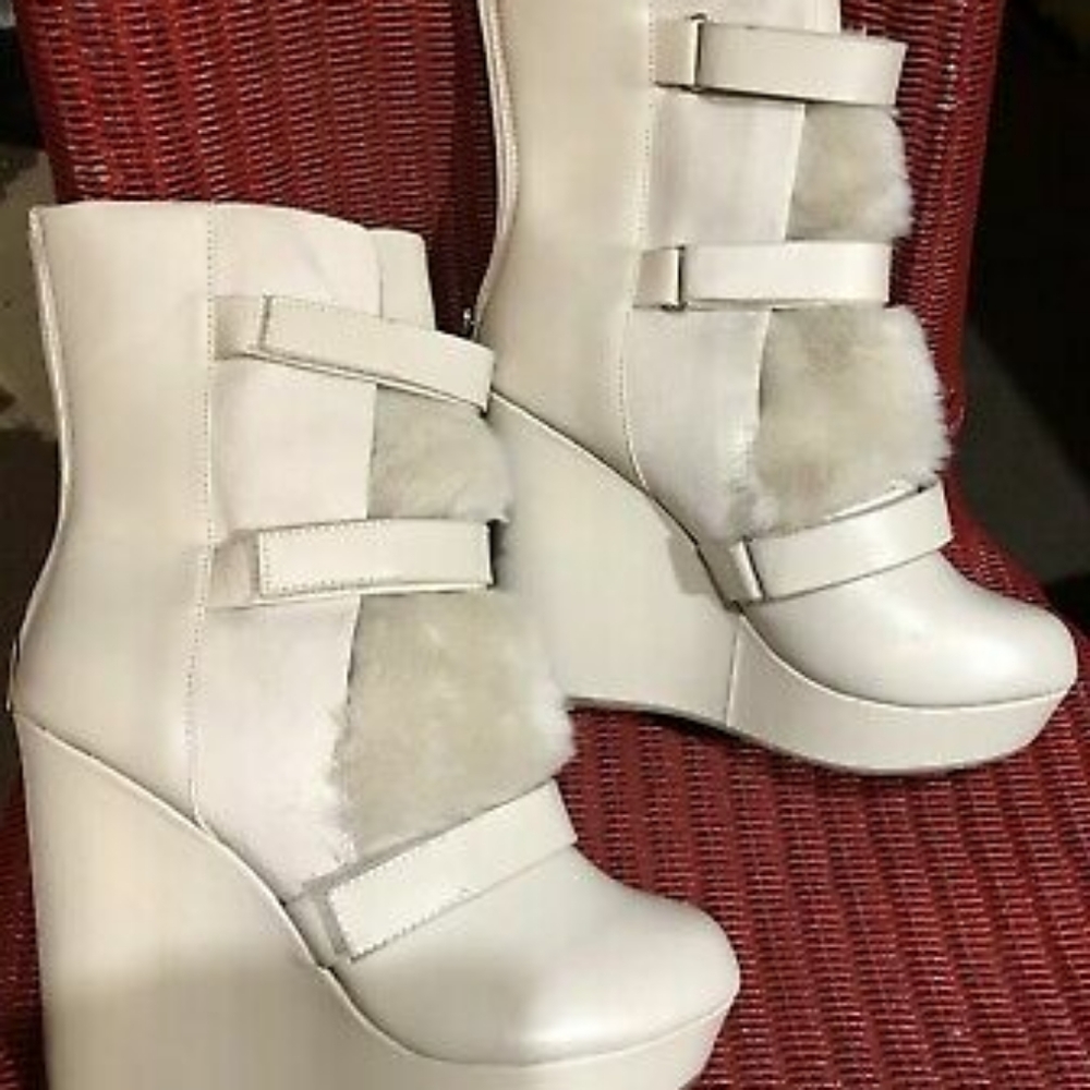 White Faux Fur Juicy Couture Booties 6.5